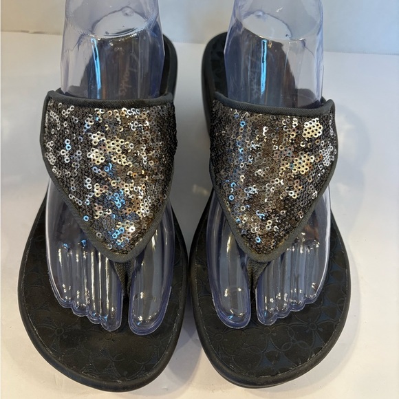 Clarks pewter silver gray wedge he’ll flip flop sandals size 9M - Picture 1 of 10